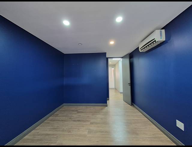 15M² OFFICE TO LET IN DUNKELD WEST